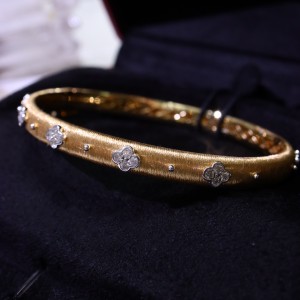 18K Gold Four Leaf Clover Bangles