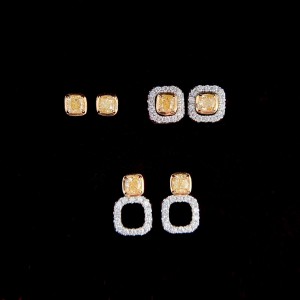 0.5 Carat  Diamonds in 18k Gold Square Earrings