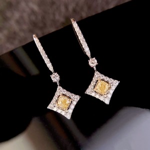 0.7 Carat  Yellow Diamonds in 18k Gold Earrings