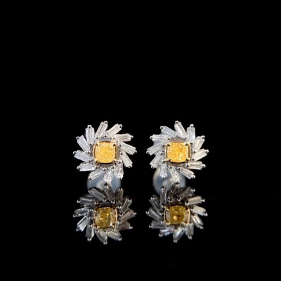 0.5 Carat Diamonds in 18k Gold Windmill Earrings